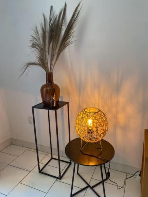 T2 Hyper Centre Renove + Parking, Proche Comedie Apartment